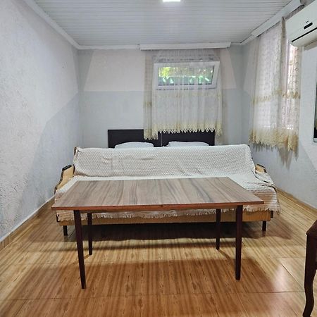 Guest House 2 Floor Batumi Eksteriør bilde