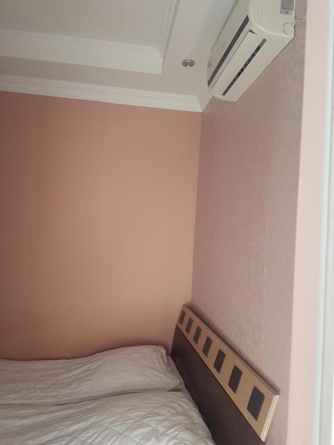 Guest House 2 Floor Batumi Eksteriør bilde
