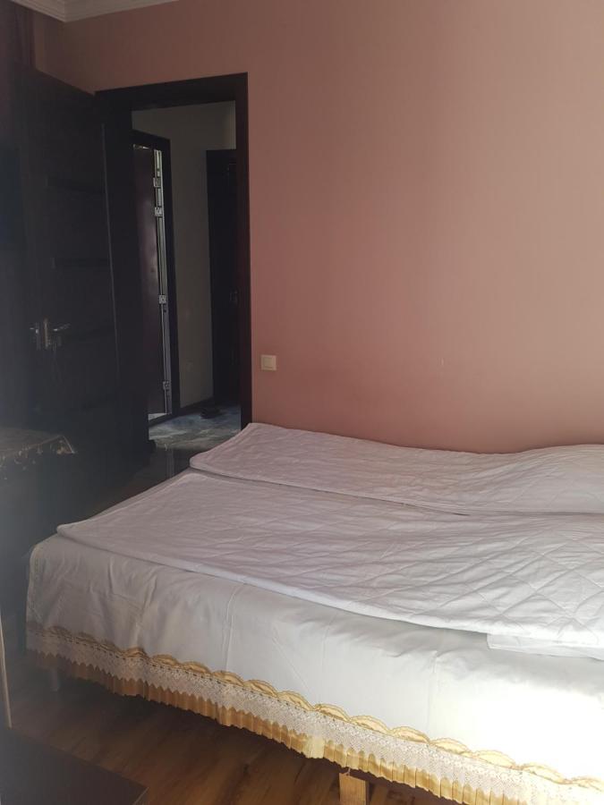 Guest House 2 Floor Batumi Eksteriør bilde