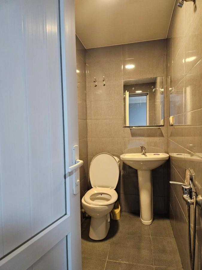 Guest House 2 Floor Batumi Eksteriør bilde