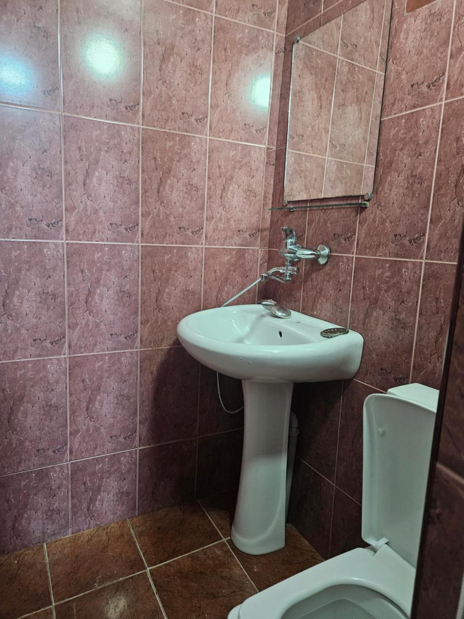 Guest House 2 Floor Batumi Eksteriør bilde