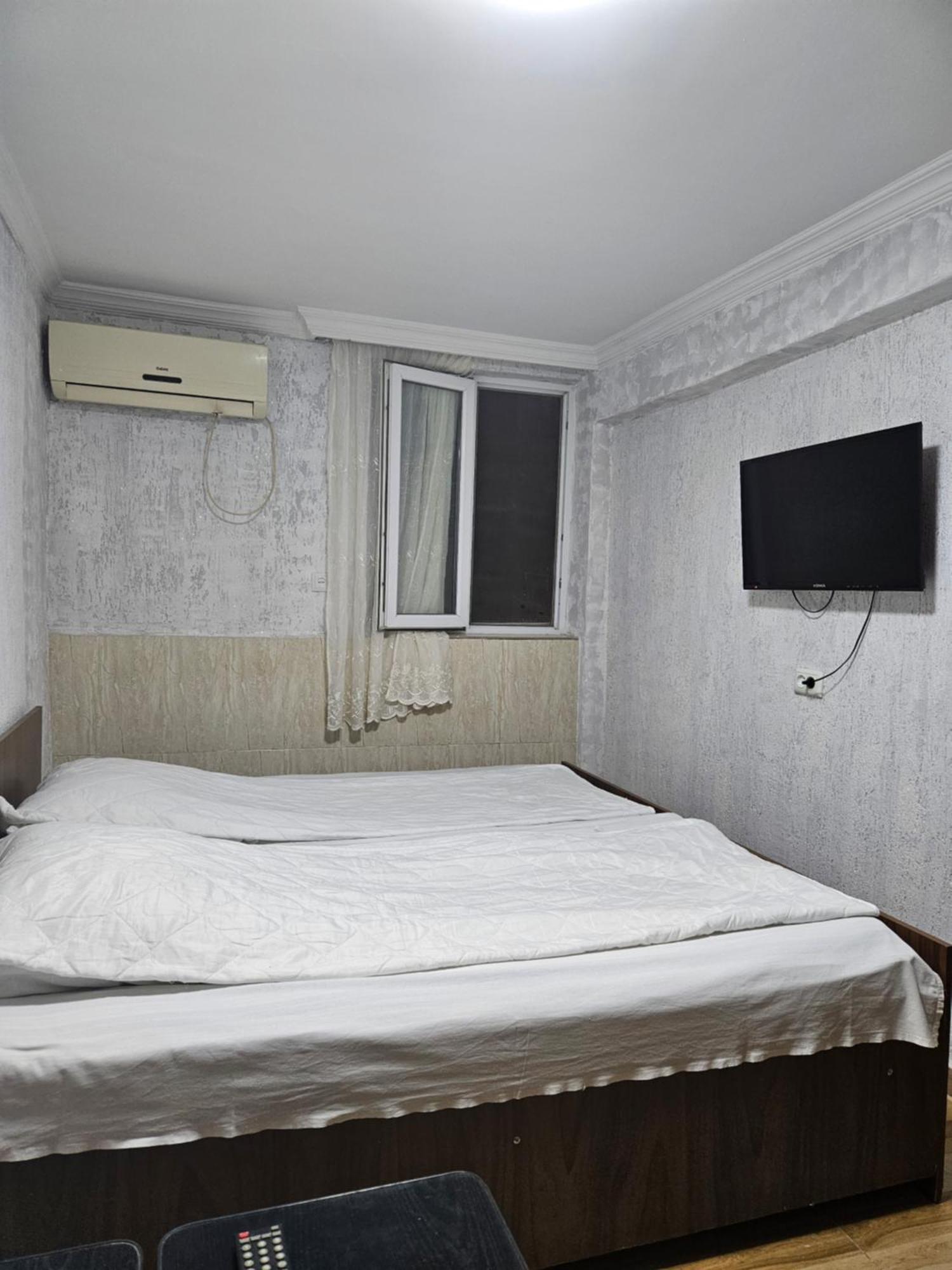 Guest House 2 Floor Batumi Eksteriør bilde