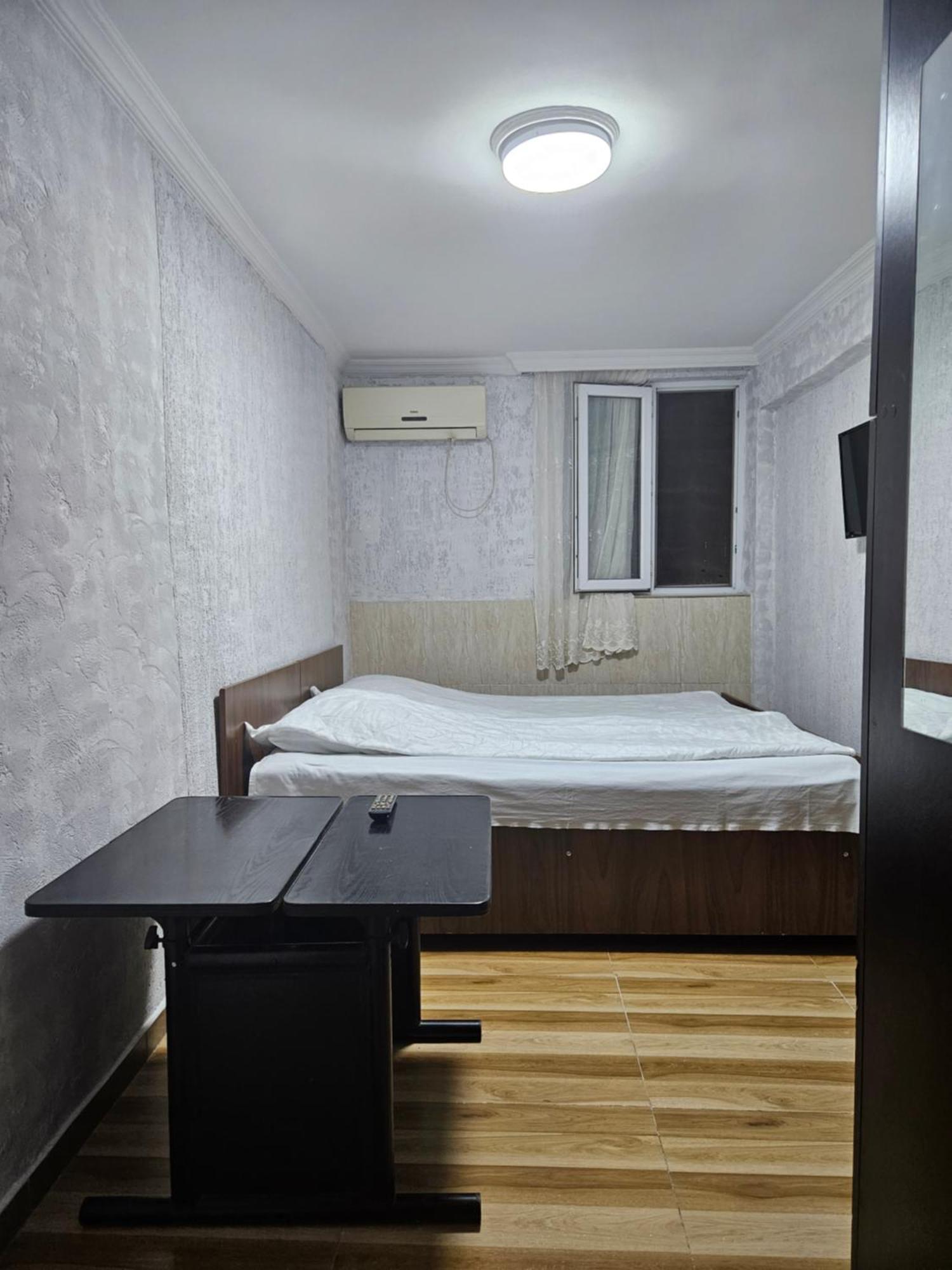 Guest House 2 Floor Batumi Eksteriør bilde