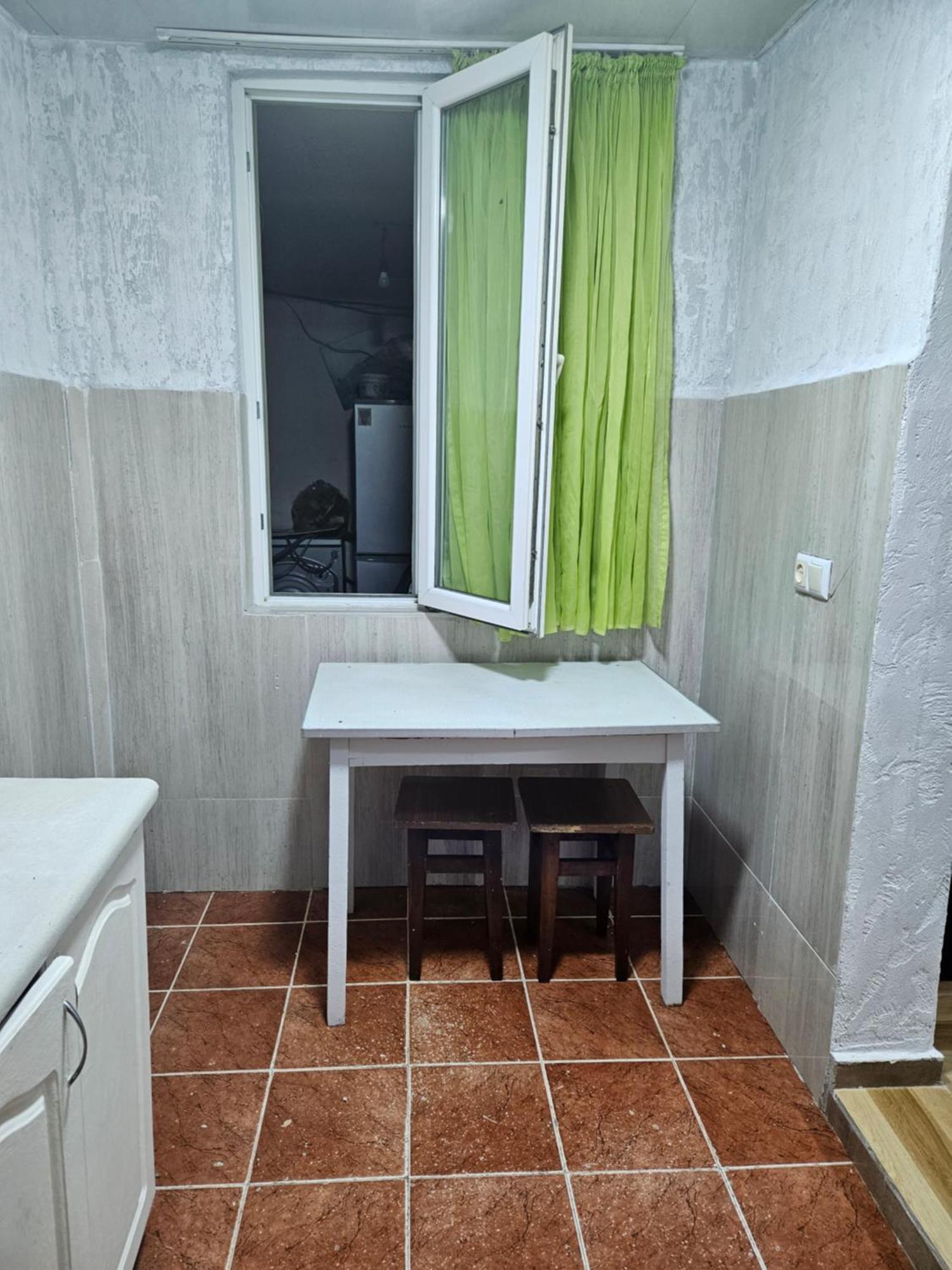Guest House 2 Floor Batumi Eksteriør bilde