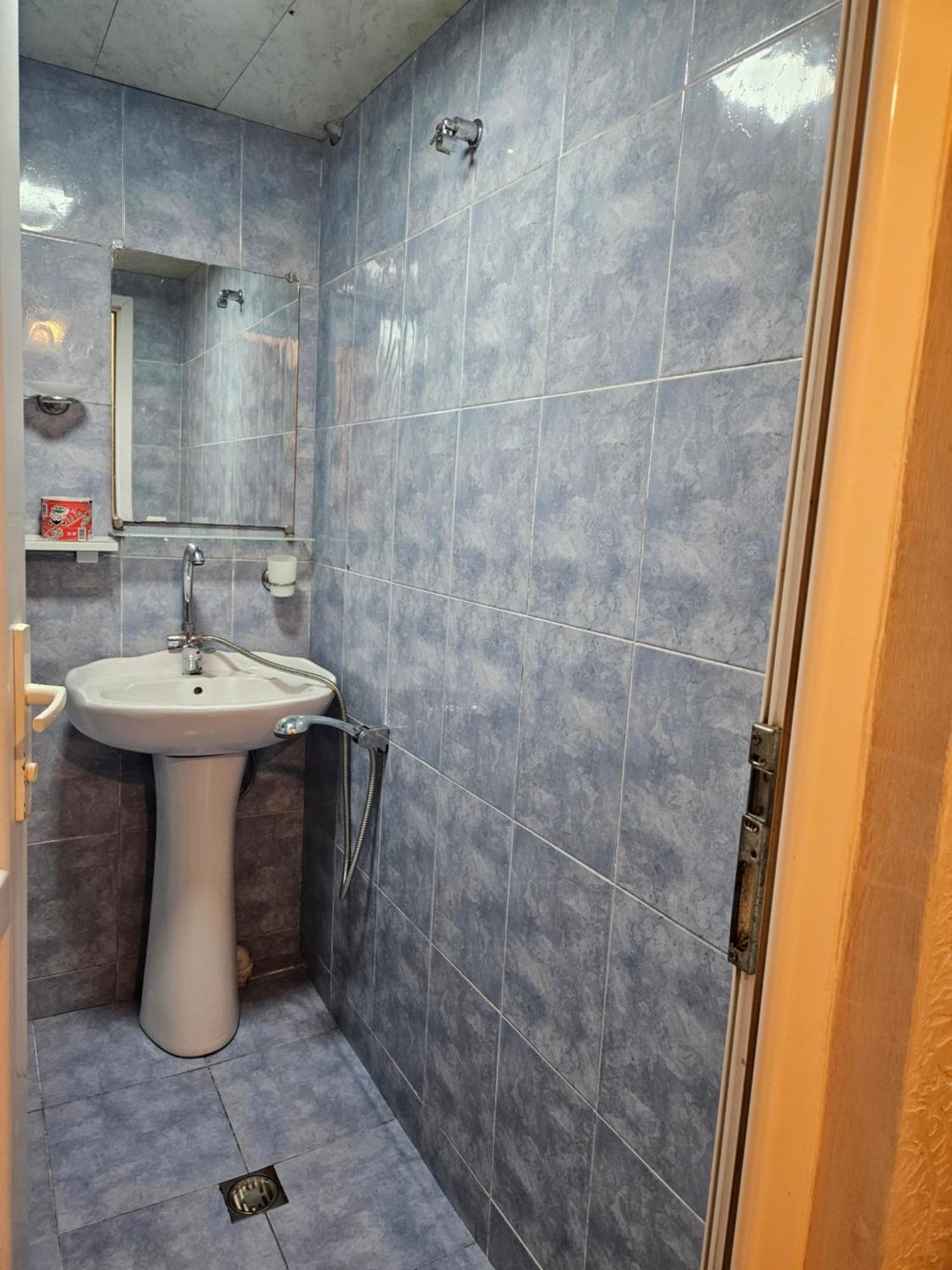 Guest House 2 Floor Batumi Eksteriør bilde