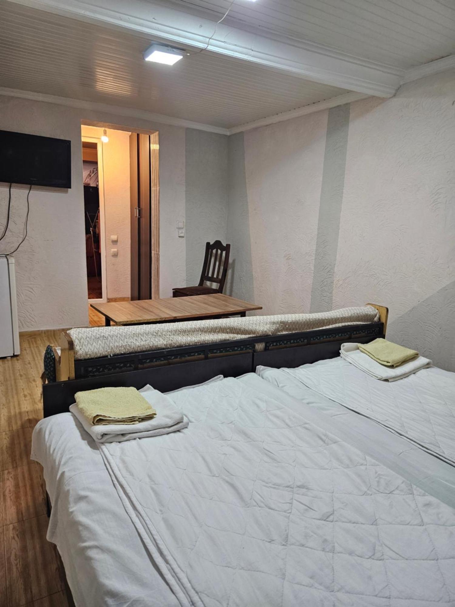 Guest House 2 Floor Batumi Eksteriør bilde