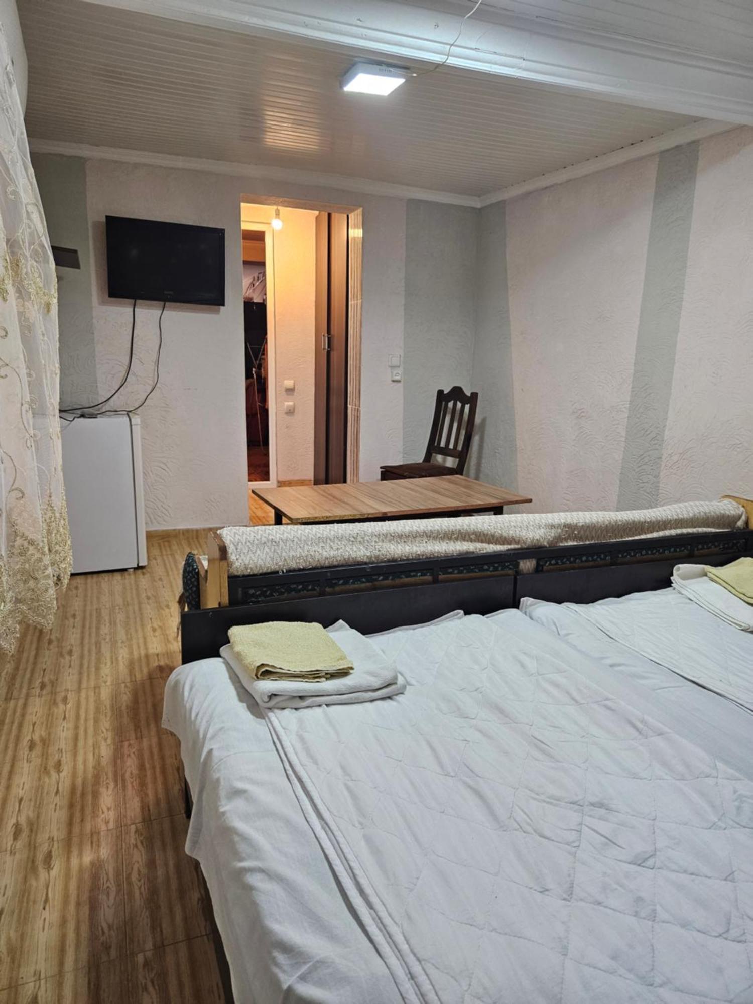 Guest House 2 Floor Batumi Eksteriør bilde