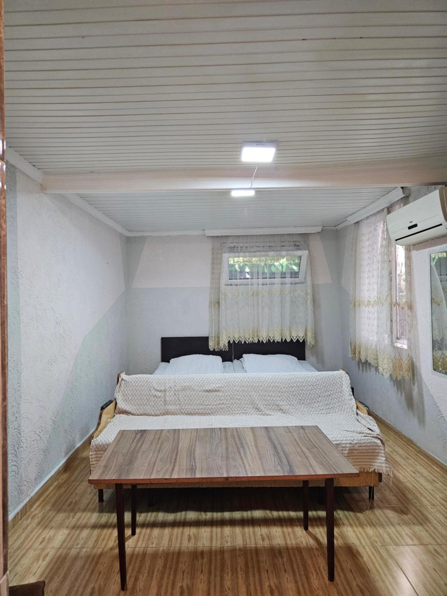 Guest House 2 Floor Batumi Eksteriør bilde