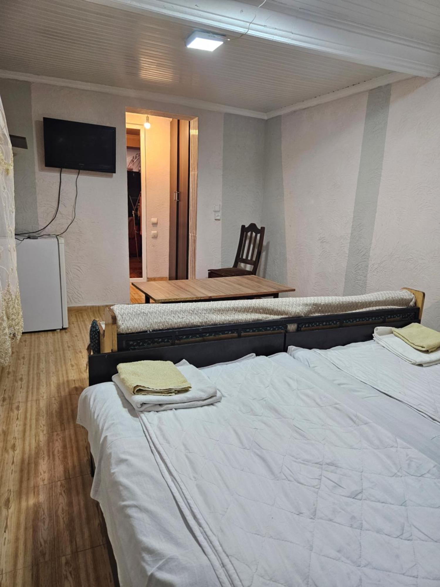 Guest House 2 Floor Batumi Eksteriør bilde