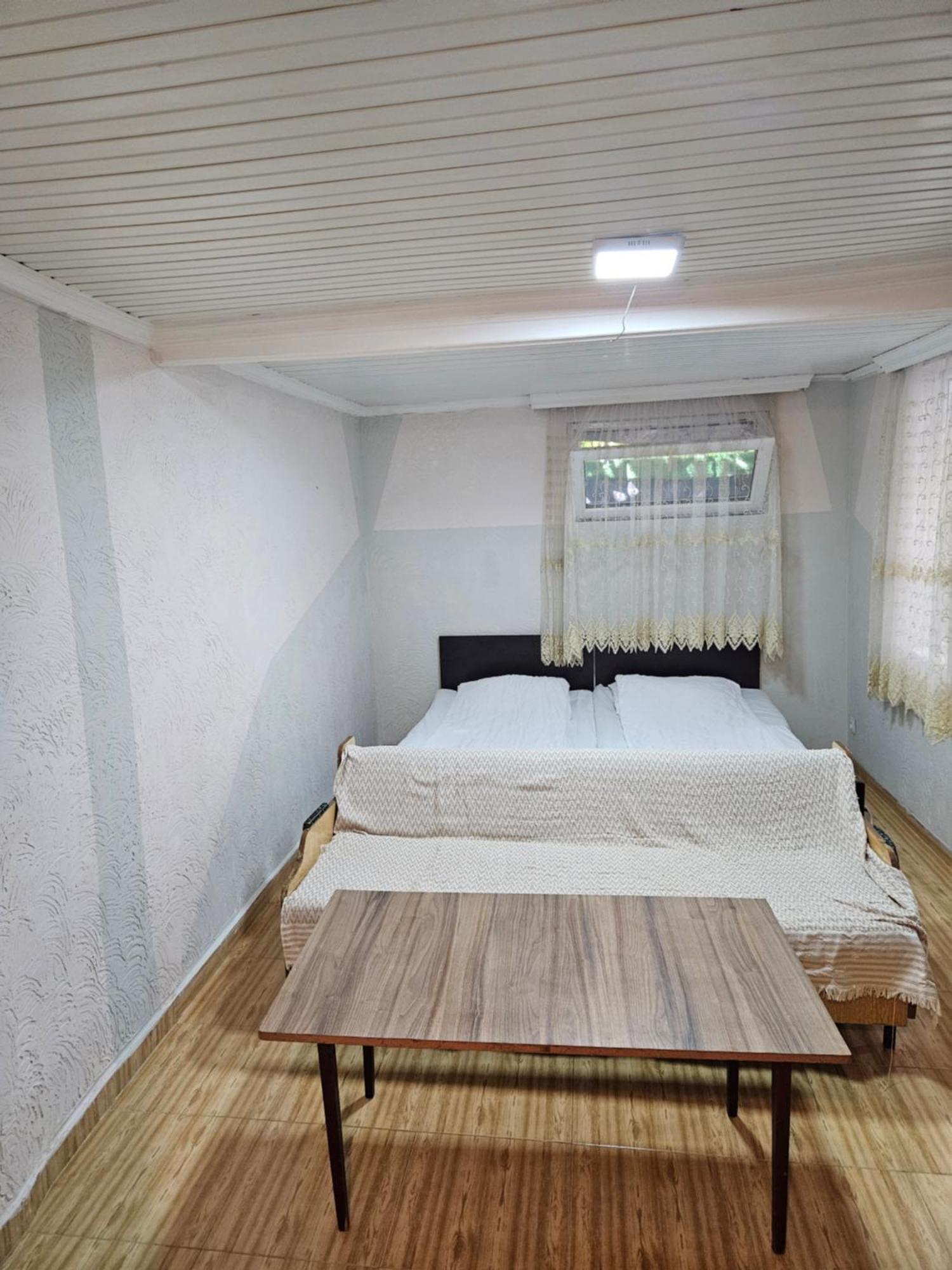 Guest House 2 Floor Batumi Eksteriør bilde
