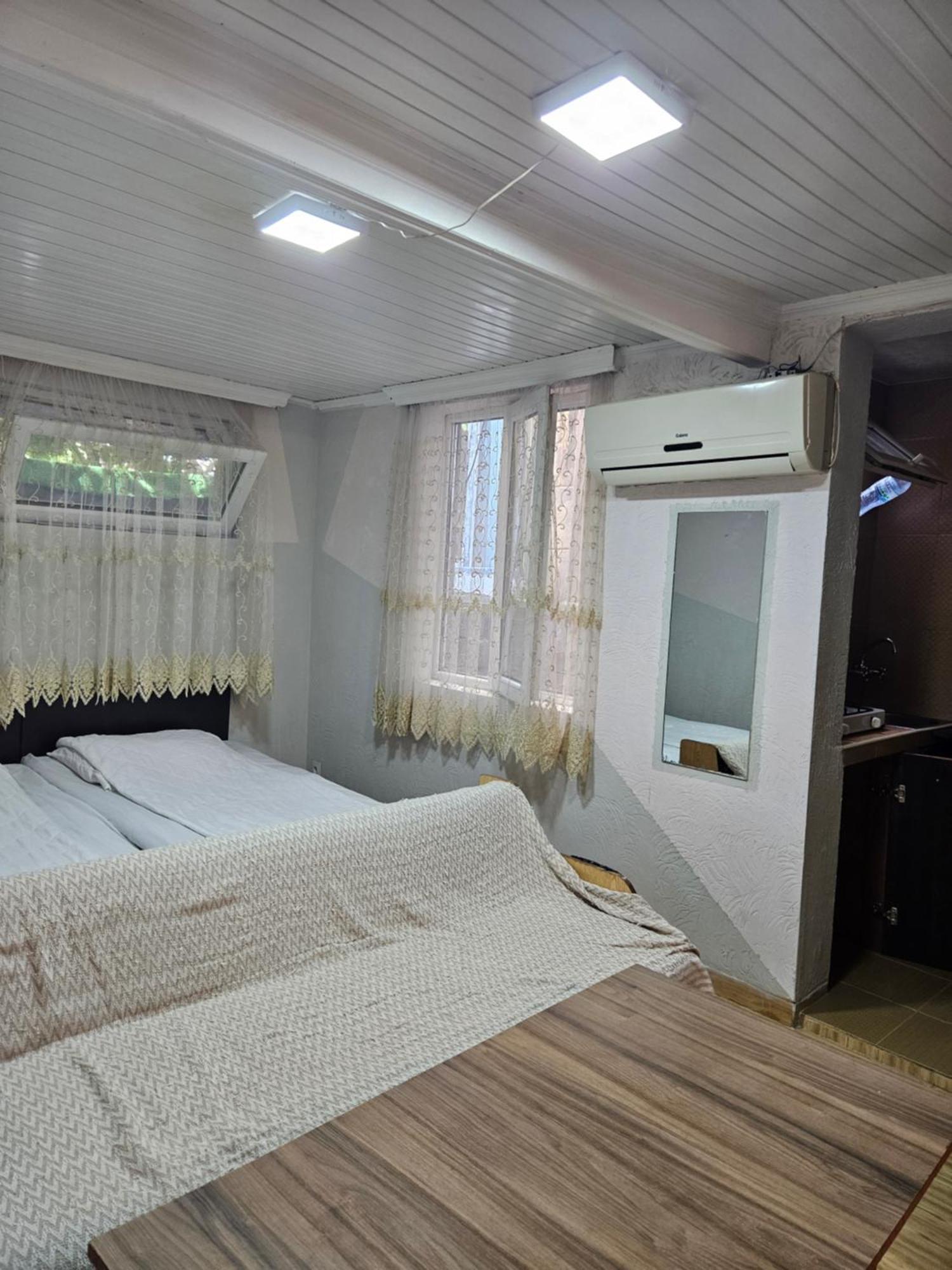 Guest House 2 Floor Batumi Eksteriør bilde
